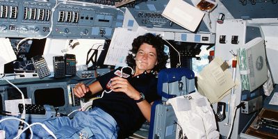 Sally Ride a bordo del Challenger durante la sua prima missione nello spazio