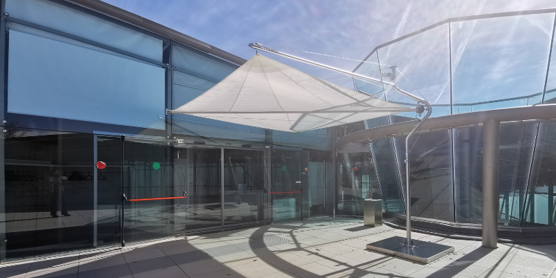 Ingresso con ombrellone