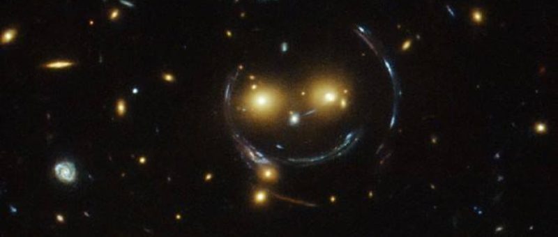 Faccia Halloween tra le stelle